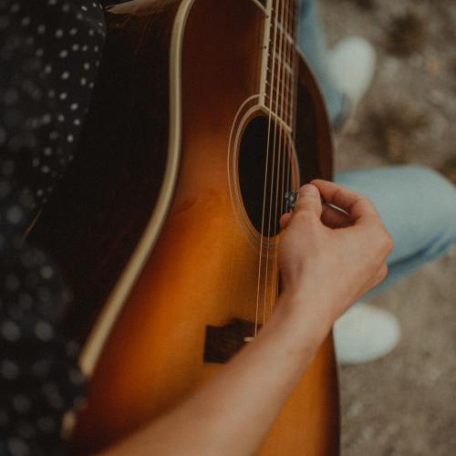 Kleinanzeige Vielseitiger Unterricht für Gitarre, Bass, Songwriting etc. - Bild 2