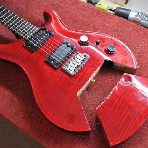 Kleinanzeige !Gitarrist sucht Band oder Musiker*innen! Guitarist looking for band or musicians - Bild 1