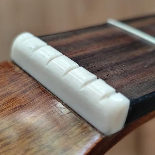 Kleinanzeige Gitarrenreparatur - Bild 1