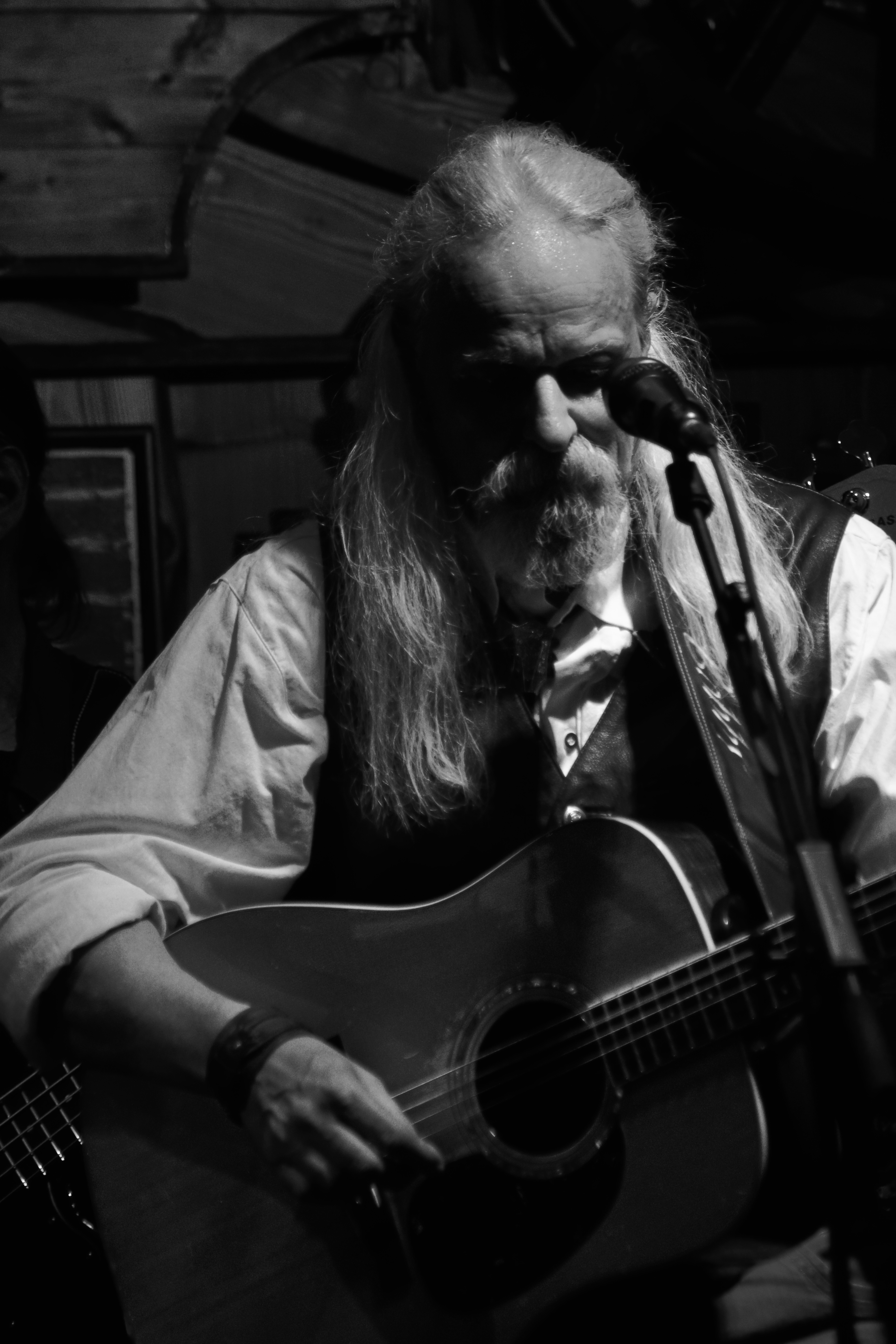 Kleinanzeige Country Band sucht Gitarre  - Bild 1