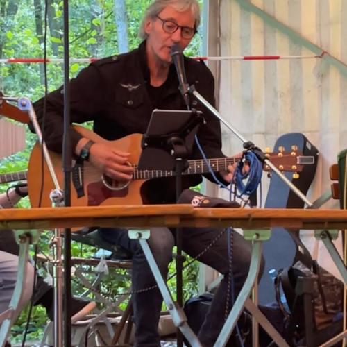 Kleinanzeige Solo/Rhythmusgitarrist /in für Trio gesucht  - Bild 1