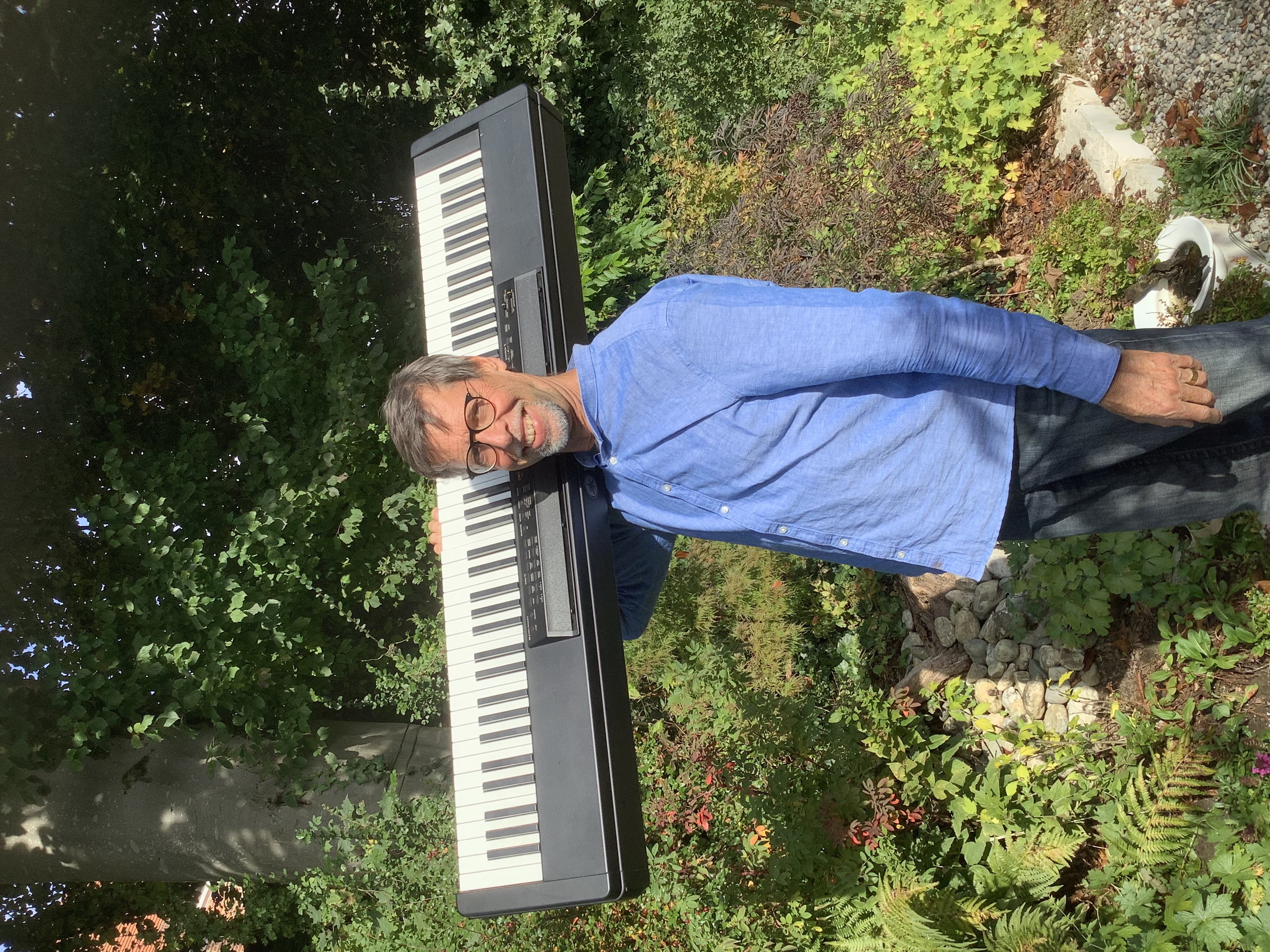 Kleinanzeige Percussion und Bass  - Bild 1