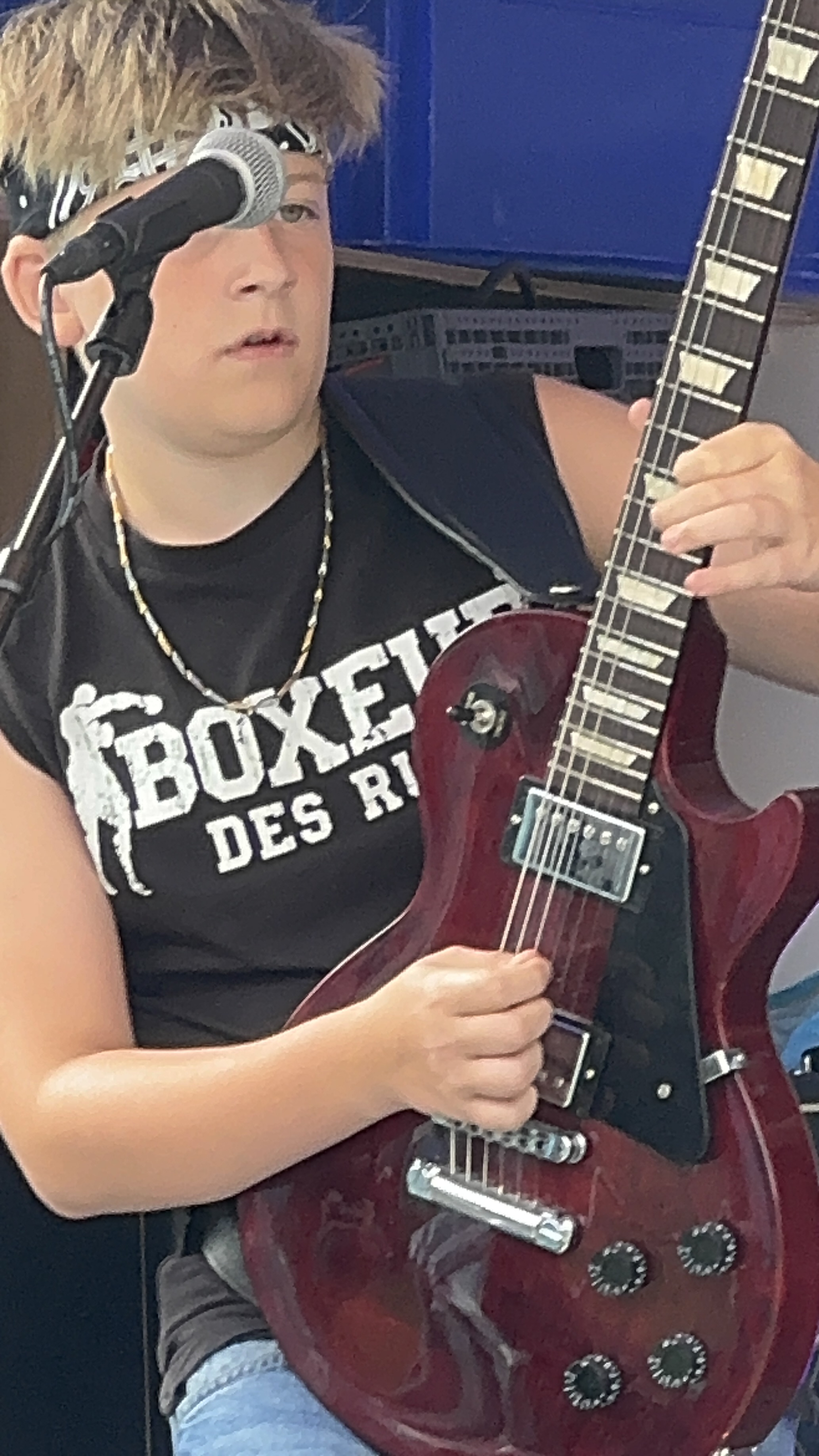 Kleinanzeige Gitarrist (jugendlich) sucht Band oder Musiker zur Gründung - Bild 1