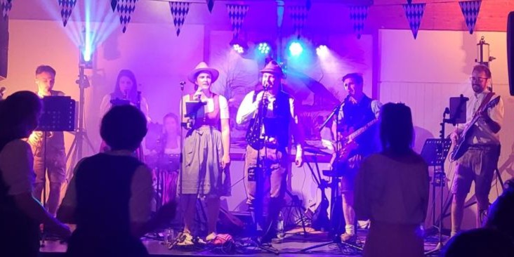 Kleinanzeige Cover-/Party- und Kirchenband sucht Schagzeuger/in - gerne mit Gesang (kein Muss) - Bild 1