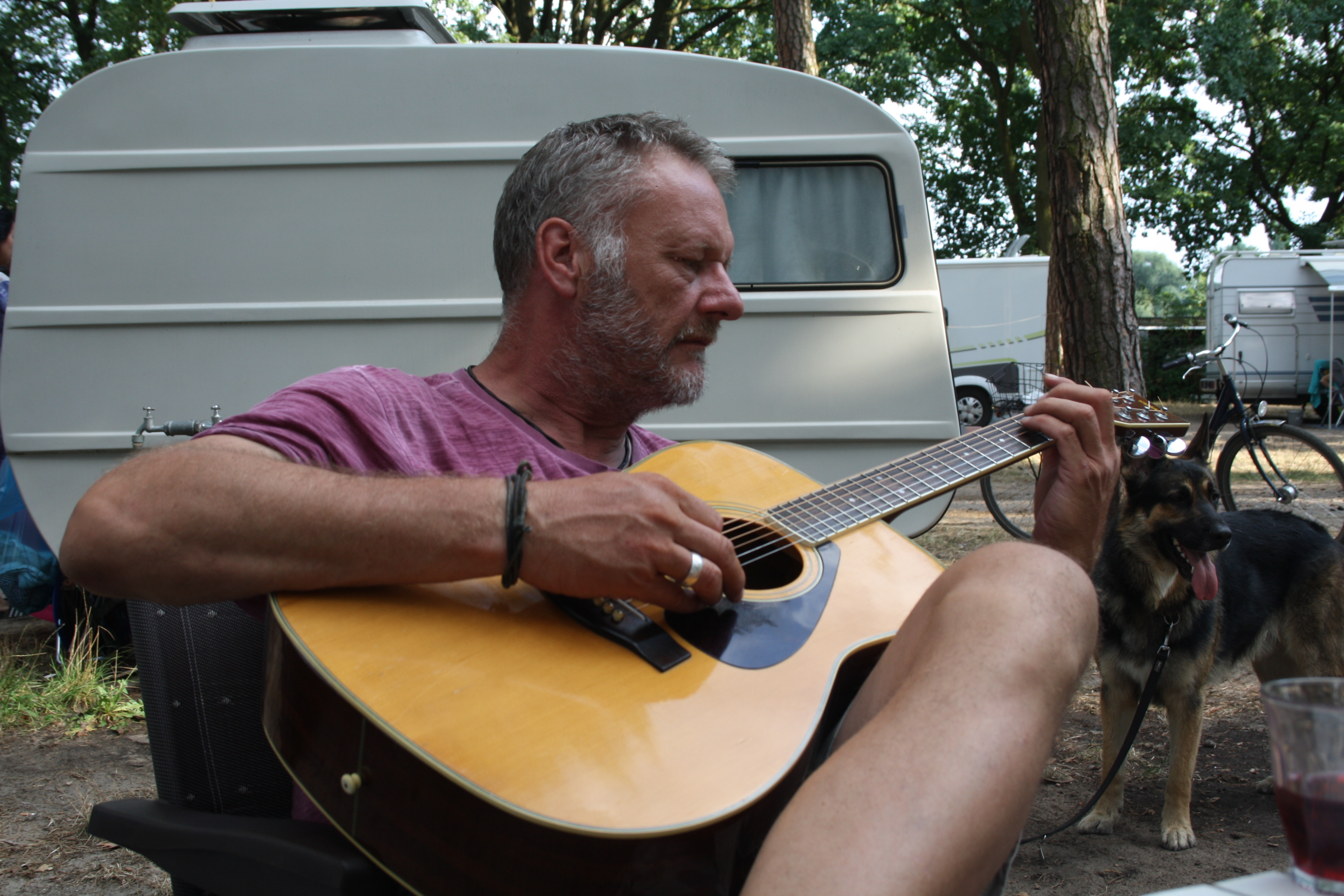 Kleinanzeige Bluesband gesucht von Gittarist, 63  - Bild 1