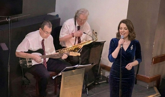 Kleinanzeige AlphaJazz aus Peine sucht Sängerin - Bild 1