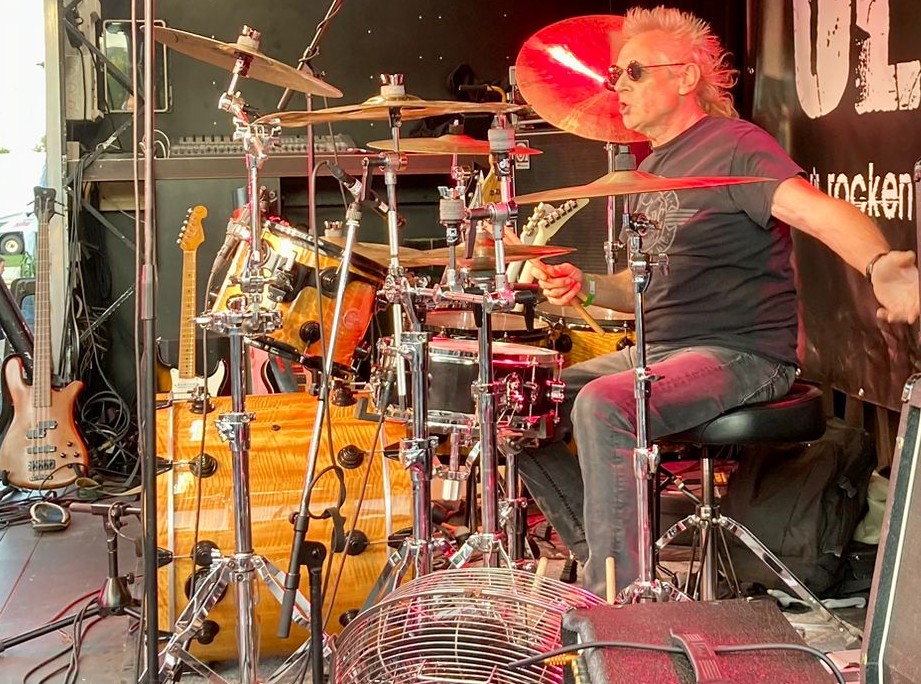 Kleinanzeige Profi Drummer sucht Band Rock Pop Cover Hardrock Blues  - Bild 1