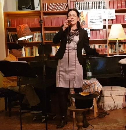 Kleinanzeige Sängerin sucht für deutsche Schlager der 30er Jahre Programm Musiker in Berlin ( z.B. Gitarre, Piano, Bass) - Bild 5