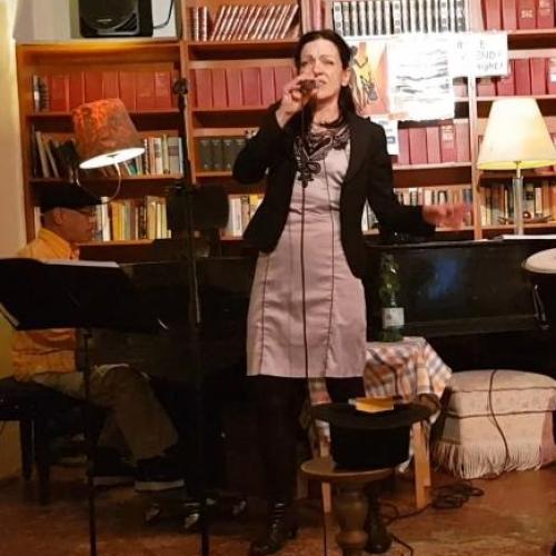 Kleinanzeige Sängerin sucht für deutsche Schlager der 30er Jahre Programm Musiker in Berlin ( z.B. Gitarre, Piano, Bass) - Bild 5