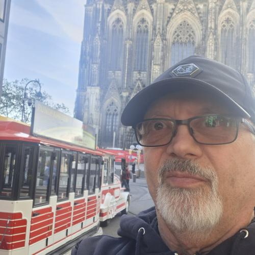 Kleinanzeige Komponist, Liedtexter. - Bild 1