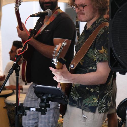 Kleinanzeige Gitarrist sucht professionelle Band - Bild 4