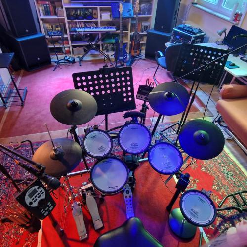 Kleinanzeige Coverband sucht Rhytmus Gitarristin - Bild 1