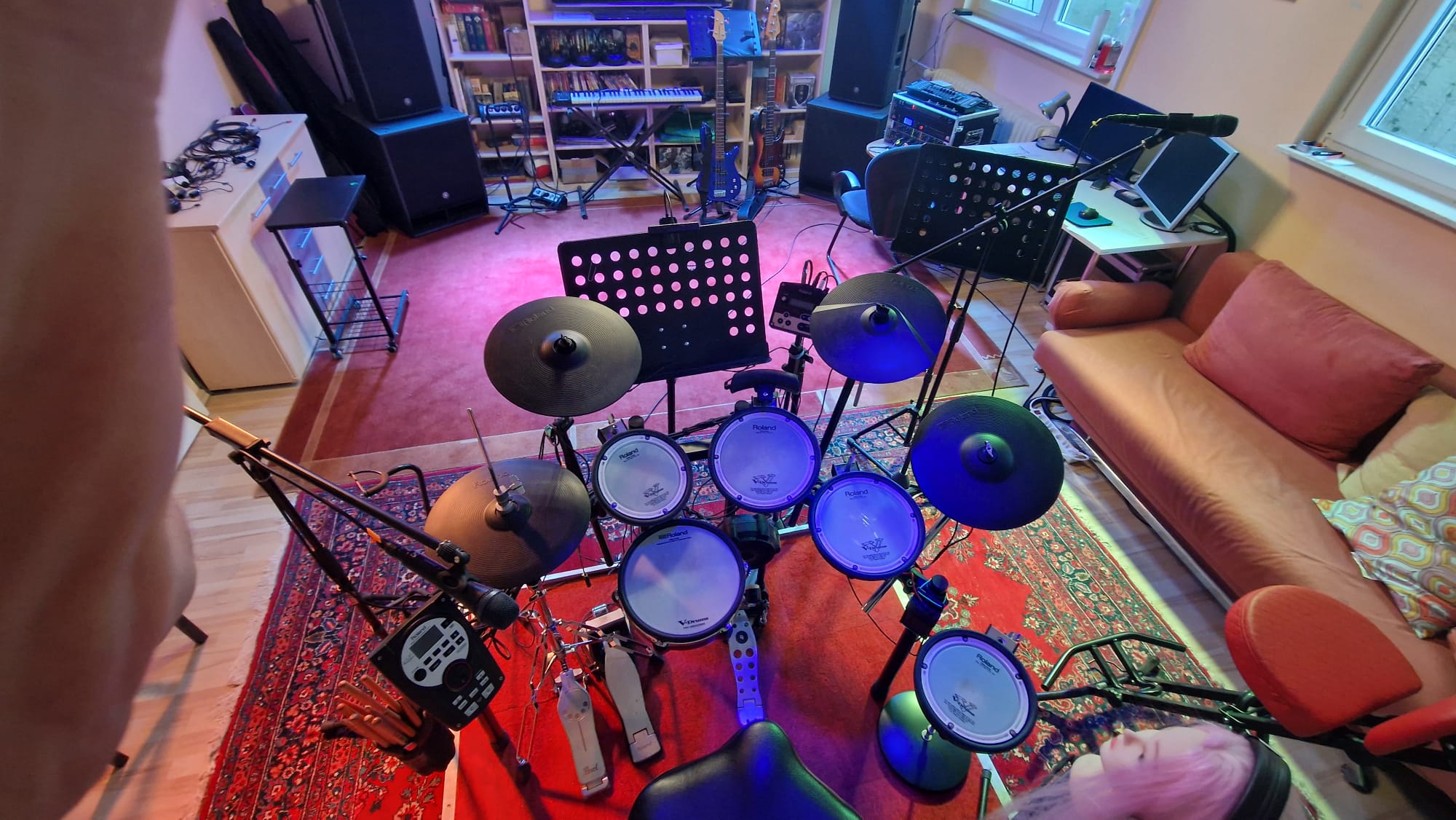 Kleinanzeige Coverband sucht Rhytmus Gitarristin - Bild 1