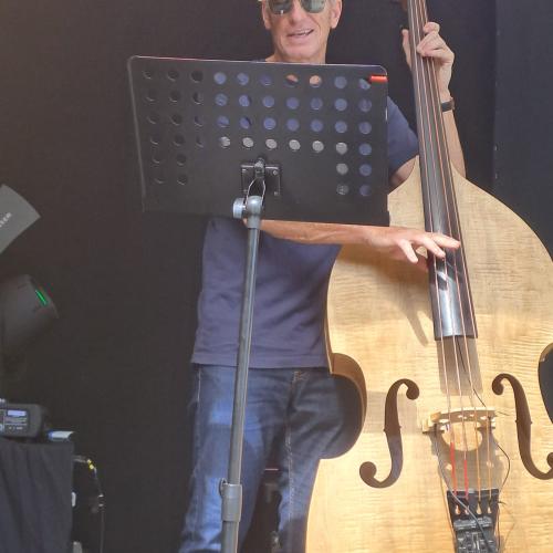 Kleinanzeige Bassist sucht Bigband oder jazzcombo  - Bild 1