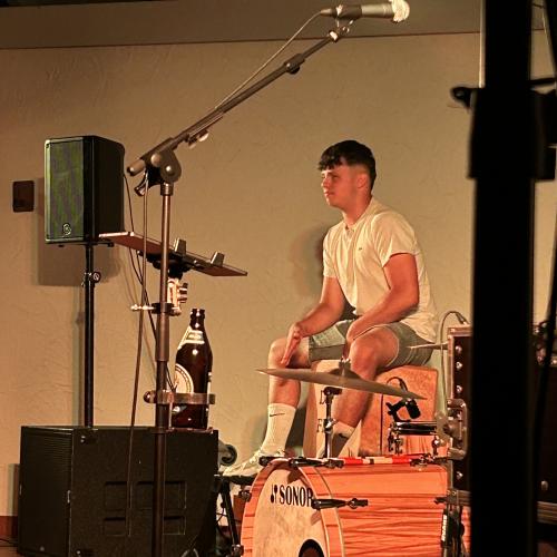 Kleinanzeige Ich suche eine Band als cajon spieler  - Bild 1
