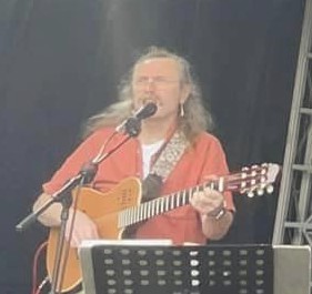 Musiklehrer Bernd Stoupa - Bild 1