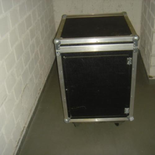 Kleinanzeige Mischpult Soundkraft FX16ii mit Compressor dbx 166xl und Supression Processor dbx AFS 224 im Roll-Case - Bild 2