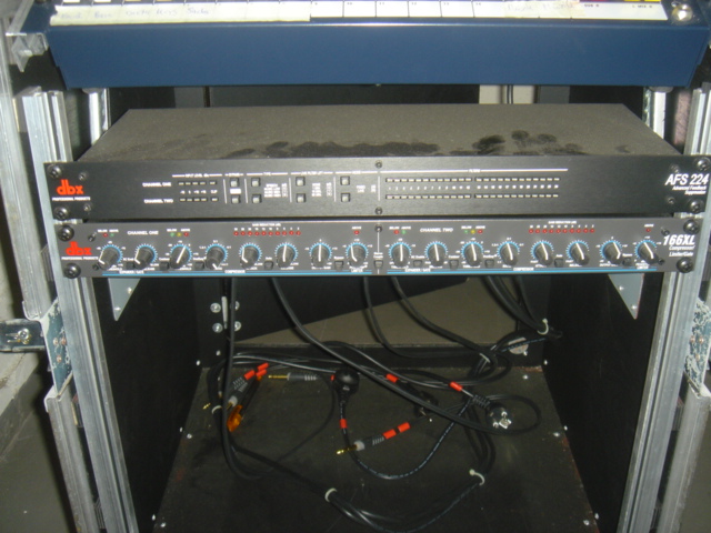 Kleinanzeige Mischpult Soundkraft FX16ii mit Compressor dbx 166xl und Supression Processor dbx AFS 224 im Roll-Case - Bild 5