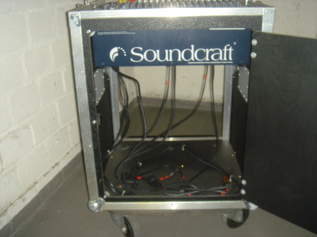 Kleinanzeige Mischpult Soundkraft FX16ii mit Compressor dbx 166xl und Supression Processor dbx AFS 224 im Roll-Case - Bild 7
