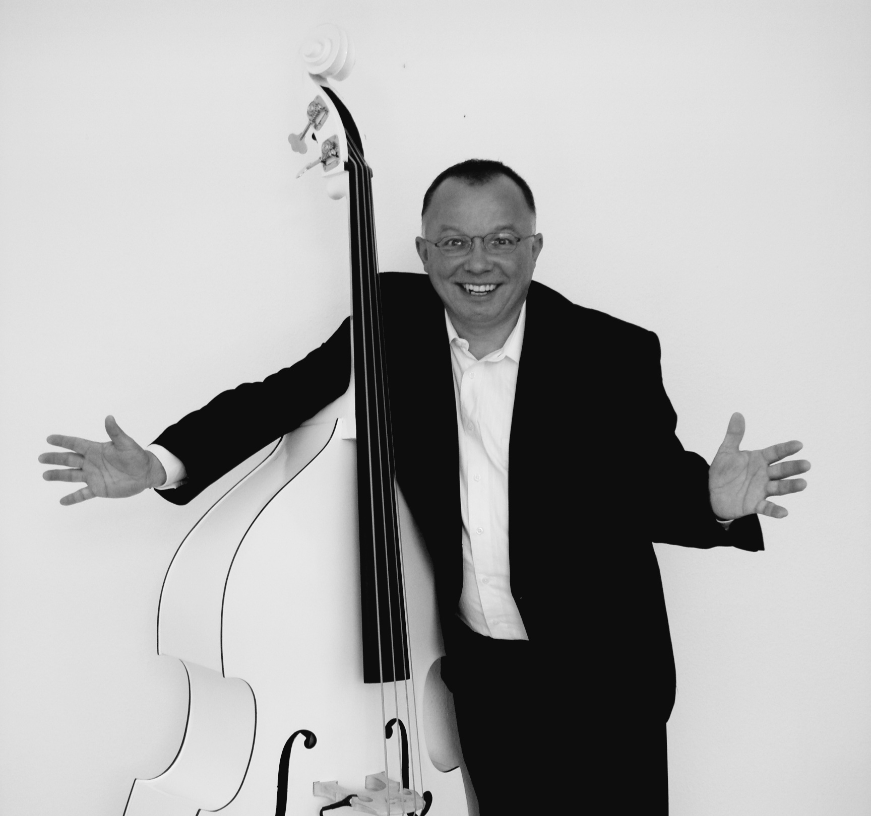 Kleinanzeige Bass sucht Band in München - Bild 1