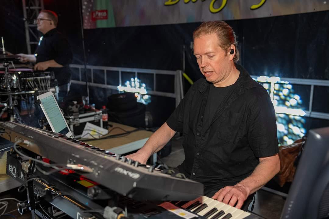 Kleinanzeige Keyboarder sucht Band - Bild 3