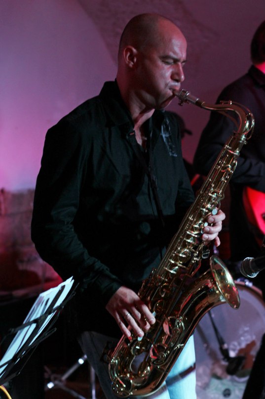 Kleinanzeige Saxophonist (Jazz/Lounge/Soul/Funk) sucht Band in München - Bild 1