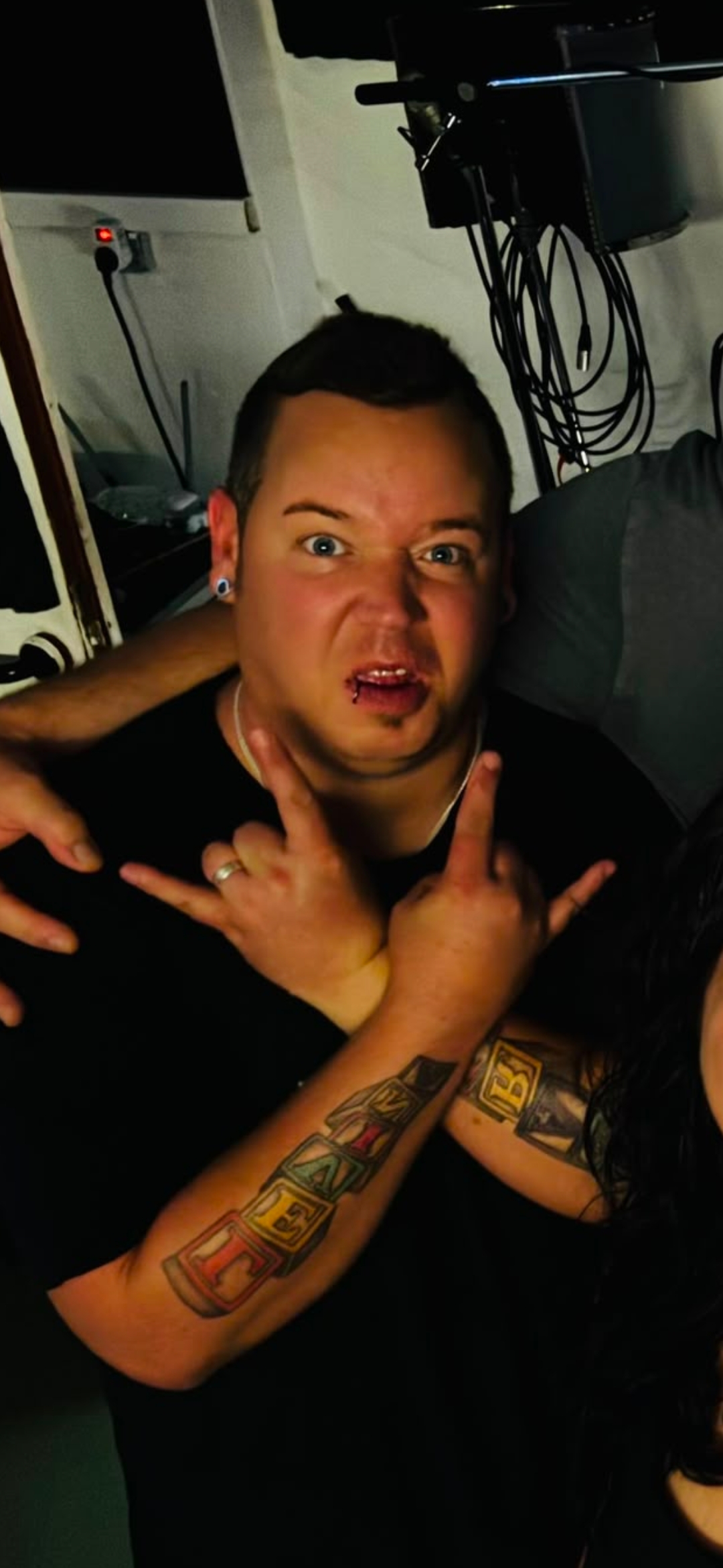 Kleinanzeige Bassist sucht Band – Rock / Metal / Alternative - Bild 1