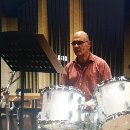 Kleinanzeige Schlagzeuger mitte 50 sucht Cover Band für Gigs ,Big Band, Swing und Blues Band.  - Bild 1