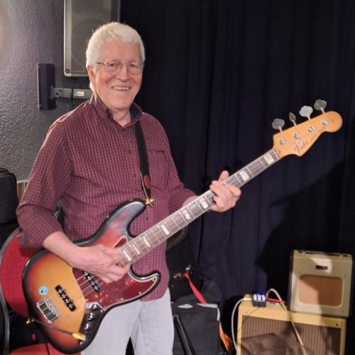 Kleinanzeige Bassist sucht Band - Bild 1