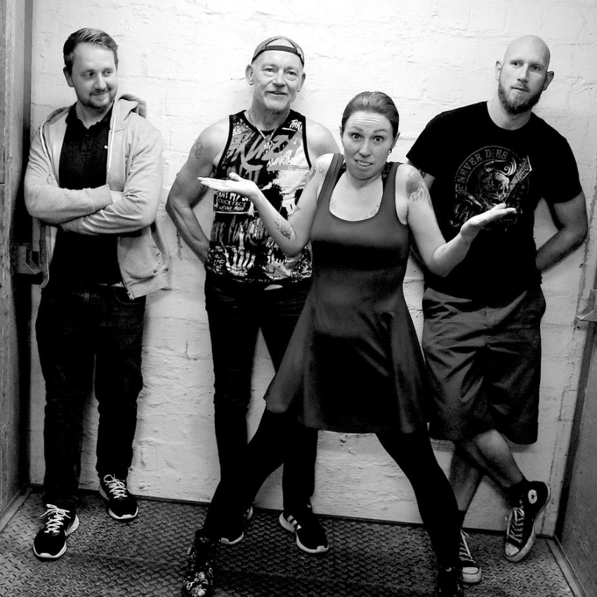 Kleinanzeige Drop A Brick sucht Gitarrist / Gitarristin (Metal, Alternative) - Bild 1