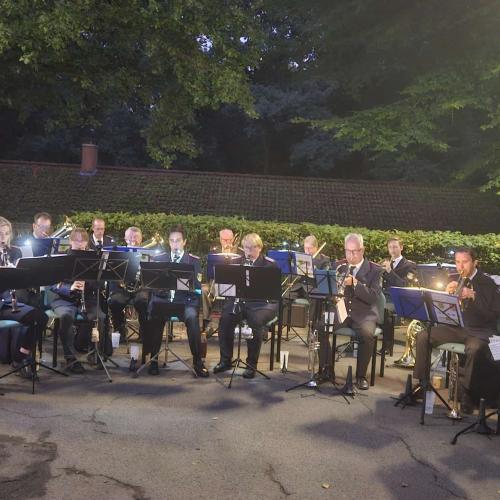 Kleinanzeige Feuerwehrmusikzug Wentorf sucht (Blas-) Musiker - Bild 1