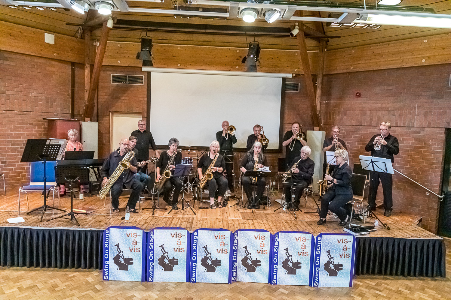 Kleinanzeige Bigband vis-a-vis Hamburg Stellingen sucht Trompete und Posaune - Bild 1