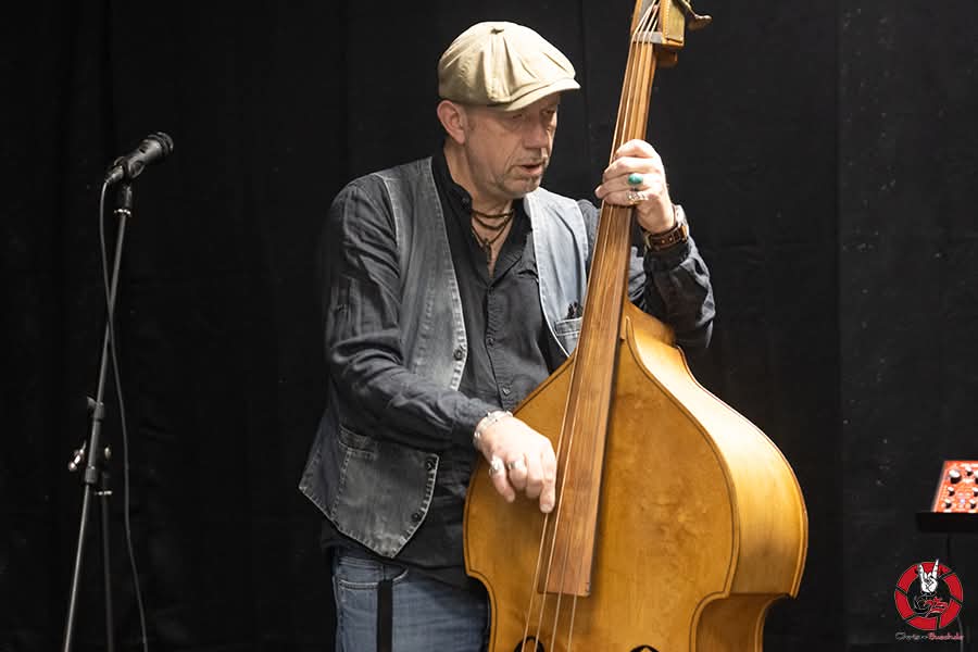 Kleinanzeige Erfahrener Bassist sucht Bluesband - Bild 1