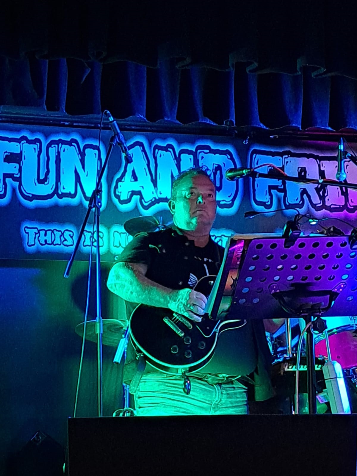 Kleinanzeige Klassik Rock Band sucht Gitarrist - Bild 1