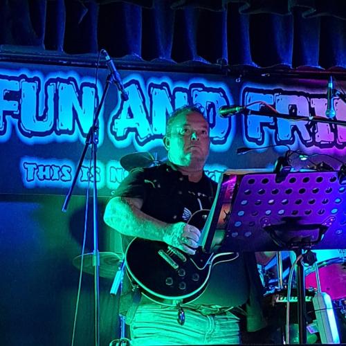 Kleinanzeige Klassik Rock Band sucht Gitarrist - Bild 1